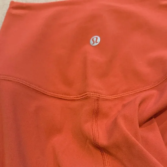 Lululemon Athletica High-Rise Leggings in Rust - Picture 3 of 3